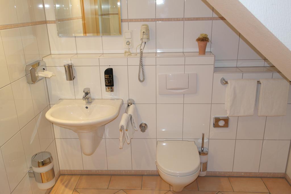 Hotel Jahnhaus Langenfeld  Room photo