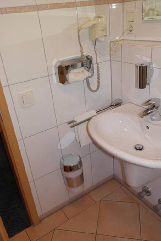 Hotel Jahnhaus Langenfeld  Room photo