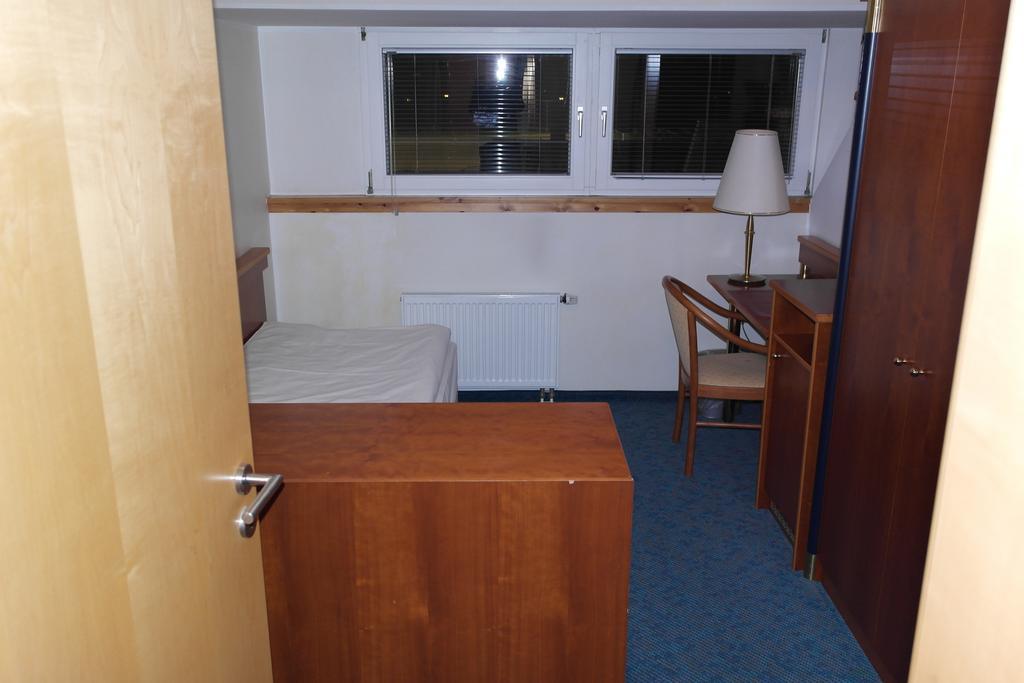 Hotel Jahnhaus Langenfeld  Room photo